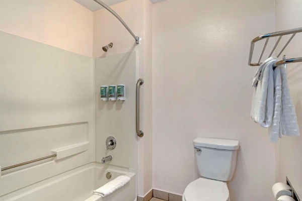 Best Western Salinas Monterey Hotel image 20