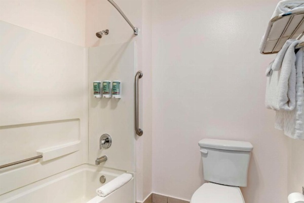 Best Western Salinas Monterey Hotel image 28